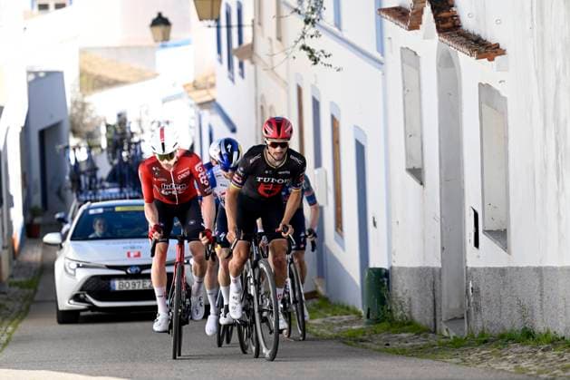 Volta Algarve 2026 Stage 5 ALTO DO MALHAO (LOULE), PORTUGAL - FEBRUARY 22 : Alaphilippe Julian (FRA) of Tudor Pro Cycling Team, Van Boven Luca (BEL) of Lotto Intermarche, Tratnik Jan (SLO) of Red Bull - BORA - Hansgrohe during stage 5 of the 52th edition of Volta Algarve an UCI ProSeries 2.Pro cycling road race stage for Men Elite of 148.4 km with start in Faro and finish in Alto do Malhao (Loule) on February 22, 2026 in Alto do Malhao (Loule), Portugal, 22 02 2026 ( Motordriver Guy De Vuyst - Alto do Malhao (Loule) Portugal  Copyright: xNicoxVereeckenx