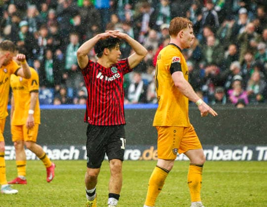 Germany Soccer 2 Bundesliga 2025 2026, 23 Matchday Hannover 96 vs Dynamo Dresden Heinz von Heiden Arena Stadion Hannover Gesture, Gesture, Emotion Daisuke Yokota Hannover 96, 18 Facial expression, Facial expression, Emotion Hannover Copyright: xAymanxAlahmedx