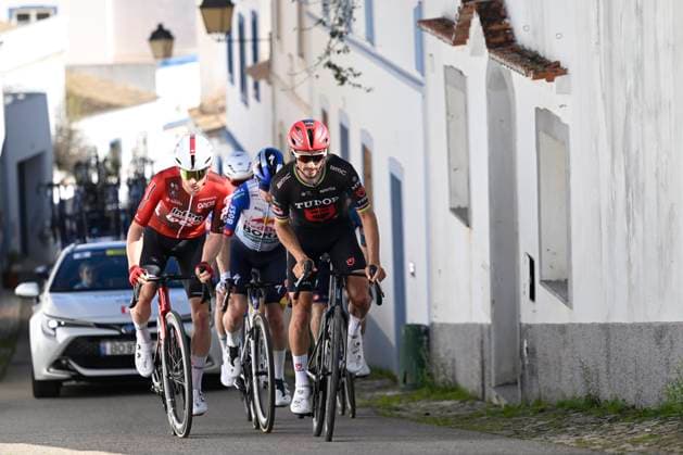 Volta Algarve 2026 Stage 5 ALTO DO MALHAO (LOULE), PORTUGAL - FEBRUARY 22 : Alaphilippe Julian (FRA) of Tudor Pro Cycling Team, Van Boven Luca (BEL) of Lotto Intermarche, Tratnik Jan (SLO) of Red Bull - BORA - Hansgrohe during stage 5 of the 52th edition of Volta Algarve an UCI ProSeries 2.Pro cycling road race stage for Men Elite of 148.4 km with start in Faro and finish in Alto do Malhao (Loule) on February 22, 2026 in Alto do Malhao (Loule), Portugal, 22 02 2026 ( Motordriver Guy De Vuyst - Alto do Malhao (Loule) Portugal  Copyright: xNicoxVereeckenx