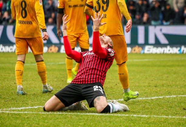 Germany Soccer 2 Bundesliga 2025 2026, 23 Matchday Hannover 96 vs Dynamo Dresden Heinz von Heiden Arena Stadion Hannover Gesture, Gesture, Emotion Stefan Teitur ÖžorÃ°arson Stefan Teitur Thordarson Hannover 96, 23 Facial expression, Facial expression, Emotion Hannover Copyright: xAymanxAlahmedx