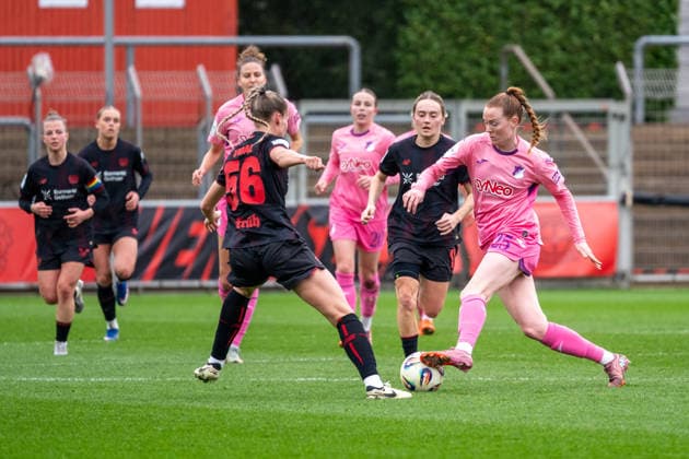 Duel between Juliette Vidal Bayer 04 Leverkusen, 56 and Nikee van Dijk TSG Hoffenheim, 25 Bayer 04 Leverkusen vs TSG 1899 Hoffenheim, Football, Womens Bundesliga, Matchday 19, Season 2025 2026, 22 02 2026 DFL DFB Regulations prohibit any use of Photographs as image sequences and or Quasivideo Bayer 04 Leverkusen vs TSG 1899 Hoffenheim , Football, Womens Bundesliga, Matchday 19, Season 2025 2026, 22 02 2026 Leverkusen Copyright: xEibner-Pressefoto ThomasxHaeslerx EP_THR