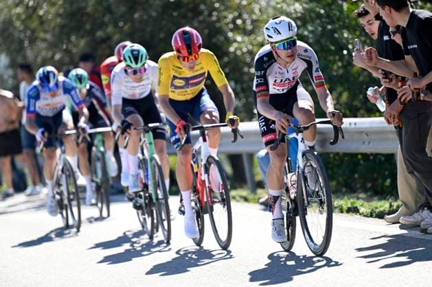 Volta Algarve 2026 Stage 5 ALTO DO MALHAO (LOULE), PORTUGAL - FEBRUARY 22 : Almeida Joao (POR) of UAE Team Emirates - XRG, Ayuso Juan (ESP) of Lidl - Trek and Seixas Paul (FRA) of Decathlon CMA CGM Team during stage 5 of the 52th edition of Volta Algarve an UCI ProSeries 2.Pro cycling road race stage for Men Elite of 148.4 km with start in Faro and finish in Alto do Malhao (Loule) on February 22, 2026 in Alto do Malhao (Loule), Portugal, 22 02 2026 ( Motordriver Guy De Vuyst - Alto do Malhao (Loule) Portugal  Copyright: xNicoxVereeckenx