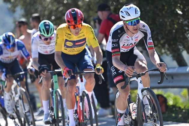 Volta Algarve 2026 Stage 5 ALTO DO MALHAO (LOULE), PORTUGAL - FEBRUARY 22 : Almeida Joao (POR) of UAE Team Emirates - XRG, Ayuso Juan (ESP) of Lidl - Trek and Seixas Paul (FRA) of Decathlon CMA CGM Team during stage 5 of the 52th edition of Volta Algarve an UCI ProSeries 2.Pro cycling road race stage for Men Elite of 148.4 km with start in Faro and finish in Alto do Malhao (Loule) on February 22, 2026 in Alto do Malhao (Loule), Portugal, 22 02 2026 ( Motordriver Guy De Vuyst - Alto do Malhao (Loule) Portugal  Copyright: xNicoxVereeckenx