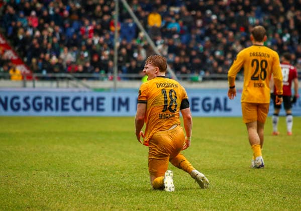 Germany Soccer 2 Bundesliga 2025 2026, 23 Matchday Hannover 96 vs Dynamo Dresden Heinz von Heiden Arena Stadion Hannover Gesture, Gesture, Emotion Robert Wagner Dynamo Dresden, 18 Facial expression, Facial expression, Emotion Hannover Copyright: xAymanxAlahmedx