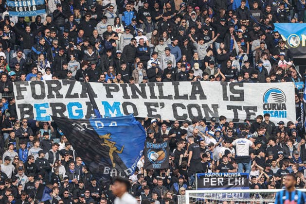 Atalanta supporters during the Serie A soccer match between A.C Atalanta B.C. and Napoli at the New Balance Arena in Bergamo, Italy - Sunday, February 22, 2026. - Soccer .  Copyright: xStefanoxNicoli LaPressex