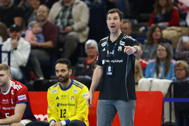 Torsten Jansen Coach, Handball Sport Verein Hamburg Handball I Men I Bundesliga Daikin HBL I Season 2025 2026 I 22 Matchday I Handball Sport Verein Hamburg MT Melsungen I 22 02 2026 I Barclays Arena