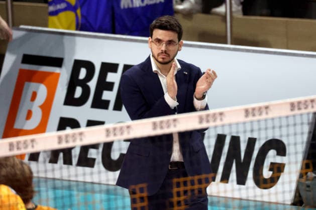 DEU, DVV, 1 VBL, BR Volleys vs Central Germany, 22 02 2026, Max Schmeling Halle, Berlin, DEU, DVV, 1 VBL, BR Volleys vs Central Germany, in the picture coach Alexandre Leal BR Volleys nordphotoxGmbHx xEngler nph00076