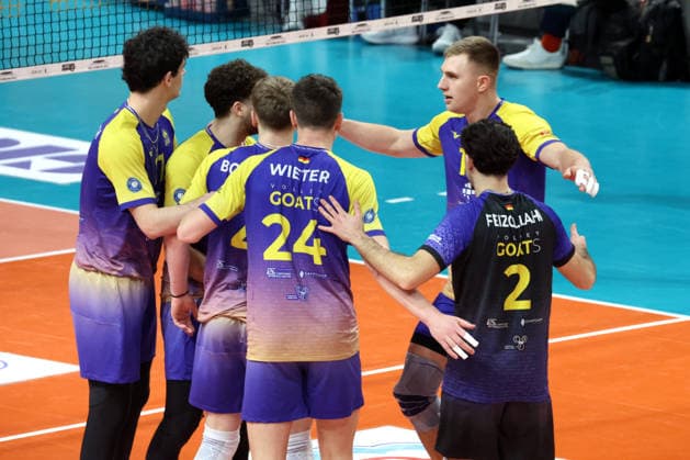 DEU, DVV, 1 VBL, BR Volleys vs Central Germany, 22 02 2026, Max Schmeling Halle, Berlin, DEU, DVV, 1 VBL, BR Volleys vs Central Germany, in the picture Central Germany, players circle nordphotoxGmbHx xEngler nph00076