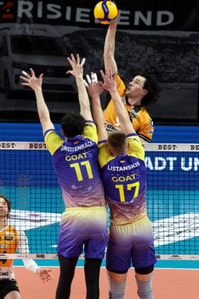 DEU, DVV, 1 VBL, BR Volleys vs Central Germany, 22 02 2026, Max Schmeling Halle, Berlin, DEU, DVV, 1 VBL, BR Volleys vs Central Germany, pictured Nolan Flexen BR Volleys 9 , Nick Breitenbach Central Germany 11 , Valdas Listanskis Central Germany 17 nordphotoxGmbHx xEngler nph00076