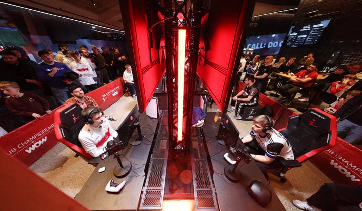 Stuttgart , Virtual Bundesliga eSports VfB Stuttgart , left Dylan Neuhausen , DullenMike