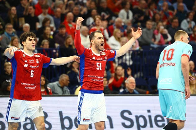 Handball I Men I Season 2025 2026 I Bundesliga I 22 Matchday I HSV Hamburg MT Melsungen I 22 02 2026 Casper Ulrich Mortensen 51, HSV Hamburg cheers Hamburg Barclaycard Arena Hamburg Germany Copyright: xLobeca RalfxHomburgx