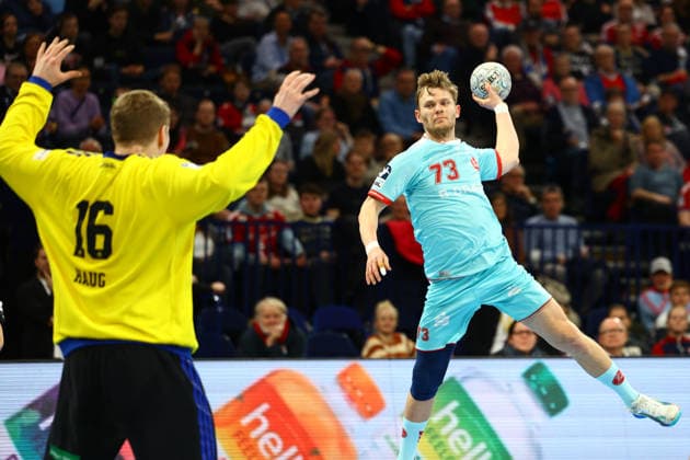 Handball I Men I Season 2025 2026 I Bundesliga I 22 Matchday I HSV Hamburg MT Melsungen I 22 02 2026 Robin Haug 16, HSV Hamburg Timo Kastening 73, MT Melsungen Hamburg Barclaycard Arena Hamburg Germany Copyright: xLobeca RalfxHomburgx