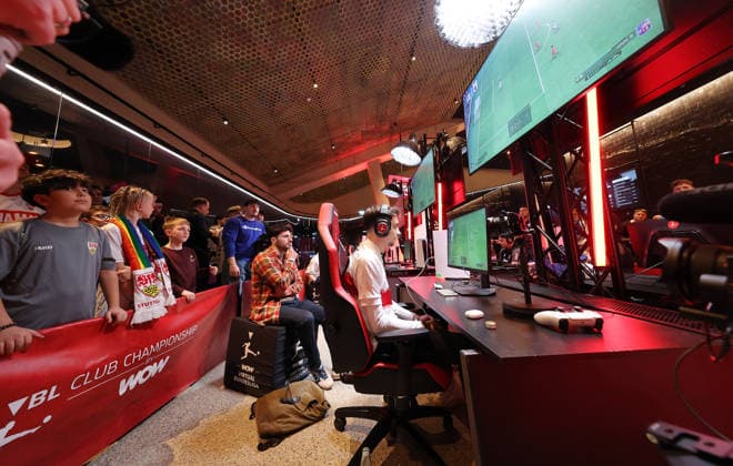 Stuttgart , Virtual Bundesliga eSports VfB Stuttgart , Dylan Neuhausen , DullenMike