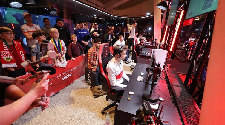 Stuttgart , Virtual Bundesliga eSports VfB Stuttgart , Dylan Neuhausen , DullenMike
