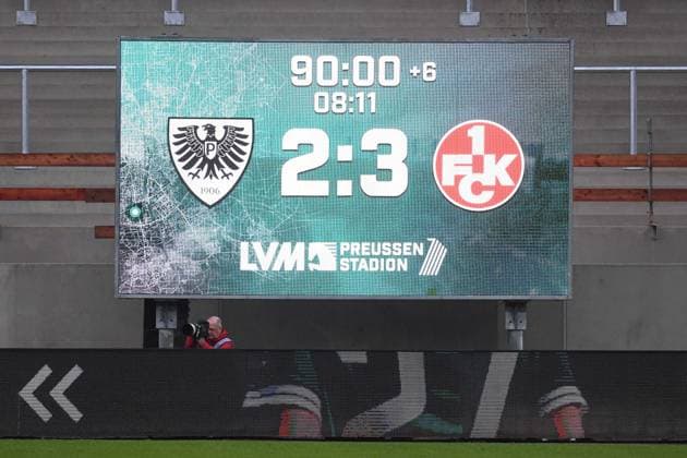 Soccer 2 Bundesliga 23 Matchday SC Preußen Münster 1 FC Kaiserslautern on 22 02 2026 at LVM Preußenstadion in Münster The scoreboard at LVM Preußenstadion shows the final score Münster 2 3 Kaiserslautern DFL regulations prohibit any use of photographs as image sequences and or quasi video xRx