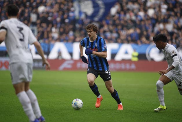 Giorgio Scalvini of Atalanta BC during the Italian Serie A, 2025 2026 season, football match between Atalanta BC and SSC Napoli on 22 February 2026 at New Balance Stadium, Bergamo, Italy. Photo Nderim Kaceli  Copyright: xNderimxKaceli IPAxSportx xipa-agency.netx xx IPA_71874292 IPA_Agency_IPA71874292