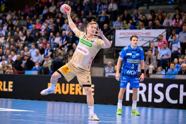 Stuttgart HBL 25 26 TVB Stuttgart TSV Hannover Burgdorf August Pedersen Hannover Stuttgart Porsche Arena Baden Württemberg Germany