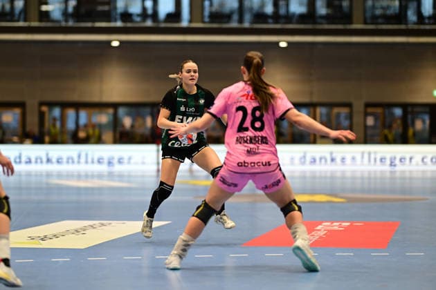 Handball I Women I Season 2025 2026 I EHF European League I VfL Oldenburg Tertnes Bergen I 22 02 2026 Joanna Granicka 21, VfL Oldenburg Nora Evelina Cecilia Rosenberg 28, Tertnes Bergen Buxtehude Halle Nord NEW Lower Saxony Germany Copyright: xLobeca FelixxSchlikisx