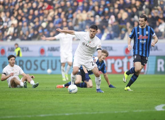 Ejlif Elmas of SSC Napoli during the Italian Serie A, 2025 2026 season, football match between Atalanta BC and SSC Napoli on 22 February 2026 at New Balance Stadium, Bergamo, Italy. Photo Nderim Kaceli  Copyright: xNderimxKaceli IPAxSportx xipa-agency.netx xx IPA_71875726 IPA_Agency_IPA71875726