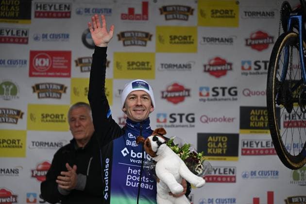 Belgian Niels Vandeputte pictured on the podium after winning the men s elite race at the Sluitingsprijs Oostmalle cyclocross race, Sunday 22 February 2026, in Oostmalle, the last race of the 2025-2026 cyclocross season. LUCxCLAESSEN  x164532567x