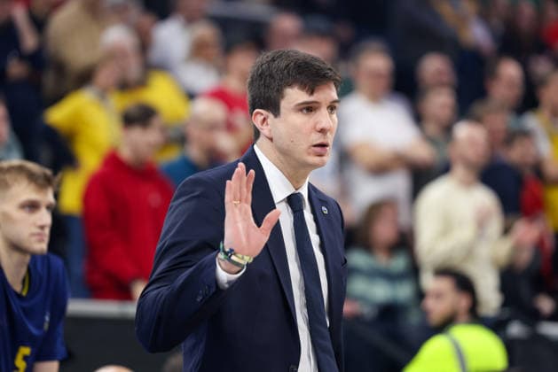 Pedro Calles Alba Berlin, Head Coach gestures, GER, BMA365 Bamberg Baskets vs Alba Berlin, Basketball, BBL Cup, BMW TOP FOUR, Final, Season 2025 2026, 22 02 2026, GER, BMA365 Bamberg Baskets vs Alba Berlin, Basketball, BBL Cup, BMW TOP FOUR, Final, Season 2025 2026, 22 02 2026 Muenchen Copyright: xEibner-Pressefoto JennixMaulx EP_JML