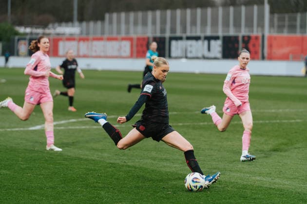 22.02.26, Women, Football, Google Pixel Frauen Bundesliga, Season 2025 2026, Bayer 04 Leverkusen - TSG 1899 Hoffenheim, Matchday 19 Cornelia Kramer 7 Bayer 04 Leverkusen shot Leverkusen Ulrich-Haberland-Stadion NRW Deutschland
