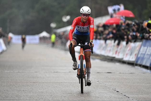 Dutch Ceylin Del Carmen Alvarado pictured crossing the finish line of the women s elite race at the Sluitingsprijs Oostmalle cyclocross race, Sunday 22 February 2026, in Oostmalle, the last race of the 2025-2026 cyclocross season. LUCxCLAESSEN  x164533860x