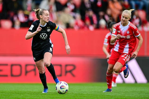v li Janina Minge Wolfsburg, 6 Pernille HARDER FC Bayern Muenchen, FCB, 21 in duel, duel, tackle, dynamics, action, action, 22 02 2026, Munich Germany , Football, Google Pixel Women Bundesliga, FC Bayern München VfL Wolfsburg, DFB DFL REGULATIONS PROHIBIT ANY USE OF PHOTOGRAPHS AS IMAGE SEQUENCES AND OR QUASI VIDEO xslx