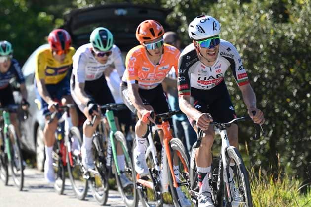 Volta Algarve 2026 Stage 5 ALTO DO MALHAO (LOULE), PORTUGAL - FEBRUARY 22 : Almeida Joao (POR) of UAE Team Emirates - XRG, Onley Oscar (GBR) of INEOS Grenadiers during stage 5 of the 52th edition of Volta Algarve an UCI ProSeries 2.Pro cycling road race stage for Men Elite of 148.4 km with start in Faro and finish in Alto do Malhao (Loule) on February 22, 2026 in Alto do Malhao (Loule), Portugal, 22 02 2026 ( Motordriver Guy De Vuyst - Alto do Malhao (Loule) Portugal  Copyright: xNicoxVereeckenx