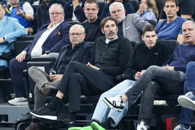 Alex Mumbru Head Coach German National Basketball Team , GER, BMA365 Bamberg Baskets vs Alba Berlin, Basketball, BBL Cup, BMW TOP FOUR, Final, Season 2025 2026, 22 02 2026, GER, BMA365 Bamberg Baskets vs Alba Berlin, Basketball, BBL Cup, BMW TOP FOUR, Final, Season 2025 2026, 22 02 2026 Muenchen Copyright: xEibner-Pressefoto JennixMaulx EP_JML