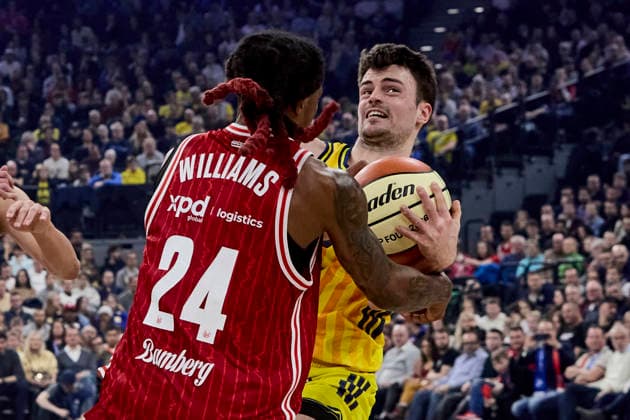 German Basketball League BBL Cup, BMA365 Bamberg BASKETS vs ALBA Berlin, Berlin ALBA, Bamberg BMA365 BASKETS, 2026 02 22 in Munich SAP Garden MATTISSECK Jonas ALBA Berlin Shooting Guard SG Nr9 BER9 , BALINT Richard BMA365 Bamberg BASKETS Point Guard PG Nr11 BAM11 , WILLIAMS Cobe BMA365 Bamberg BASKETS Point Guard PG Nr24 BAM24 sportworld Munich SAP Garden Bayern Germany