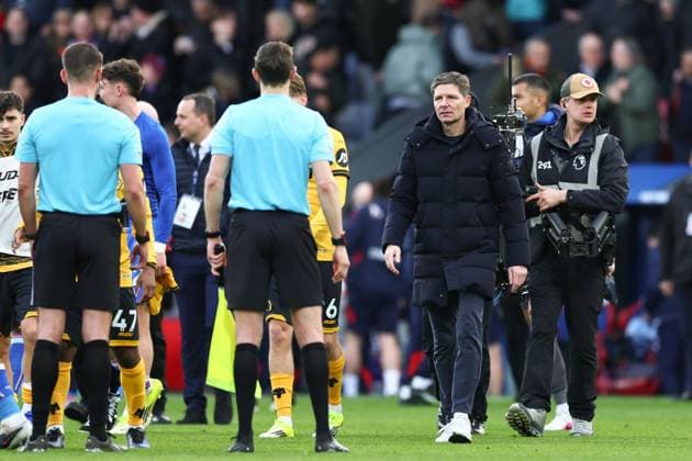 Oliver Glasner manager of Crystal Palace at full time Crystal Palace v Wolverhampton Wanderers, Premier League, Football, Selhurst Park, London, UK - 22 Feb 2026London Selhurst Park United Kingdom EDITORIAL USE ONLY No use with unauthorised audio, video, data, fixture lists, club league logos or live services. Online in-match use limited to 120 images, no video emulation. No use in betting, games or single club league player publications.  Copyright: xSimonxDael Shutterstockx 16681548bn