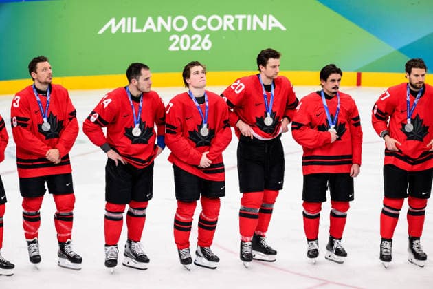 260222 Bo Horvat, Macklin Celebrini and Thomas Harley of Canada looks dejected after the men s Ice hockey, Eishockey final between Canada and USA during day 16 of the 2026 Winter Olympics on February 22, 2026 in Milan. Photo: Carl Sandin BILDBYRAN kod CS JM0802 bbeng ishockey ice hockey Olympic Games, Olympische Spiele, Olympia, OS olympics winter olympics os ol olympiska spel vinter-os olympiske leker milano cortina 2026 milan cortina 2026 milano cortina 2026 olympic games milano cortina 2026 winter olympic games milano cortina-os milano cortina-ol vinter-ol final usa united states canada kanada depp *** 260222 Bo Horvat, Macklin Celebrini and Thomas Harley of Canada looks dejected after the men s ice hockey final between Canada and USA during day 16 of the 2026 Winter Olympics on February 22, 2026 in Milan Photo Carl Sandin BILDBYRAN kod CS JM0802 bbeng ishockey ice hockey olympic games olympics winter olympics os ol olympiska spel vinter os olympiske leker milano cortina 2026 milan cortina 2026 milano cortina 2026 olympic games milano cortina 2026 winter olympic games milano cortina os milano cortina ol vinter ol final usa united states canada kanada depp  Copyright: CARLxSANDIN BB260222CS060