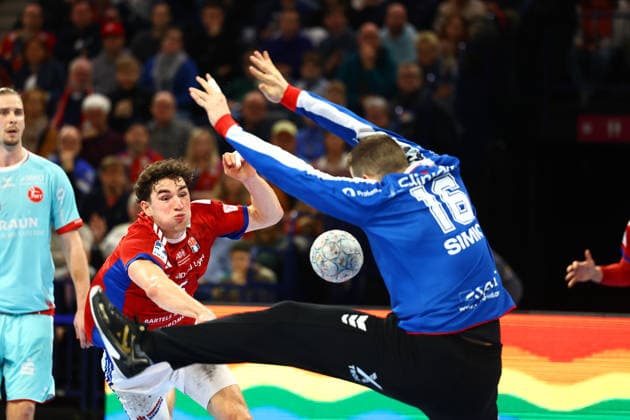 Handball I Men I Season 2025 2026 I Bundesliga I 22 Matchday I HSV Hamburg MT Melsungen I 22 02 2026 Elias Kofler 6, HSV Hamburg Nebojsa Simic 16, MT Melsungen Hamburg Barclaycard Arena Hamburg Germany Copyright: xLobeca RalfxHomburgx