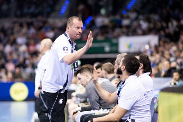 Juan Carlos Pastor G mez, TSV Hannover Burgdorf, Trainer, Coach , TVB Stuttgart vs TSV Hannover Burgdorf, DAIKIN Handballbundesliga, 22 Matchday, Season 2025 2026, 22 02 2026 Eibner Pressefoto Andreas Ulmer TVB Stuttgart vs TSV Hannover Burgdorf, DAIKIN Handballbundesliga, 22 Matchday, Season 2025 2026, 22 02 2026 Stuttgart Copyright: xEibner-Pressefoto AndreasxUlmerx EP_AUR
