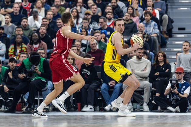 GER, BMW Top Four, Basketball BBL Pokal, Final, BMA365 Bamberg Baskets ALBA Berlin 22 02 2026, SAP Garden, Munich, GER, BMW Top Four, Basketball BBL Pokal, Final, BMA365 Bamberg Baskets ALBA Berlin Moses Wood ALBA Berlin 11 , Moritz Krimmer BMA365 Bamberg Baskets, 27 Photo Alexander Trienitz Munich SAP Garden Bayern Germany