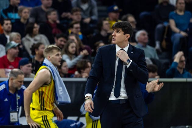 GER, BMW Top Four, Basketball BBL Pokal, Final, BMA365 Bamberg Baskets ALBA Berlin 22 02 2026, SAP Garden, Munich, GER, BMW Top Four, Basketball BBL Pokal, Final, BMA365 Bamberg Baskets ALBA Berlin Pedro Calles Head Coach , ALBA Berlin Photo Alexander Trienitz Munich SAP Garden Bayern Germany