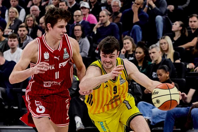 German Basketball League BBL Cup, BMA365 Bamberg BASKETS vs ALBA Berlin, Berlin ALBA, Bamberg BMA365 BASKETS, 2026 02 22 in Munich SAP Garden MATTISSECK Jonas ALBA Berlin Shooting Guard SG Nr9 BER9 , BALINT Richard BMA365 Bamberg BASKETS Point Guard PG Nr11 BAM11 sportworld Munich SAP Garden Bayern Germany