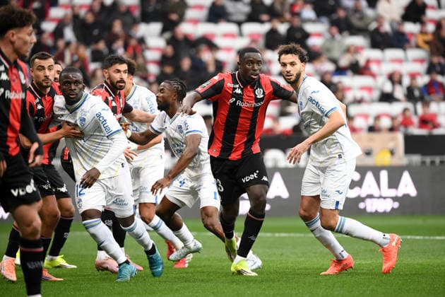 OGC Nice v FC Lorient - Ligue 1 McDonald s 2025 2026 03 Montassar TALBI (fcl) - 33 Antoine MENDY (ogcn) - 24 Charles VANHOUTTE (ogcn) - 12 Bamba DIENG (fcl) during the Ligue 1 McDonald s match between Nice and Lorient at Allianz Riviera on February 22, 2026 in Nice, France. Nice France  Copyright: xFEPx 776348295