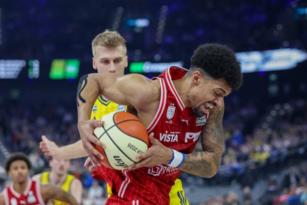 Ibrahim Watson BMA365 Bamberg Baskets, 02 with Sam Griesel Alba Berlin, 05 , GER, BMA365 Bamberg Baskets vs Alba Berlin, Basketball, BBL Pokal, BMW TOP FOUR, Final, Season 2025 2026, 22 02 2026, GER, BMA365 Bamberg Baskets vs Alba Berlin, Basketball, BBL Pokal, BMW TOP FOUR, Final, Season 2025 2026, 22 02 2026 Muenchen Copyright: xEibner-Pressefoto JennixMaulx EP_JML