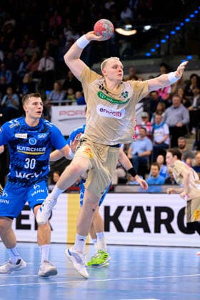 Stuttgart HBL 25 26 TVB Stuttgart TSV Hannover Burgdorf Justus Fischer Hannover Stuttgart Porsche Arena Baden Württemberg Germany