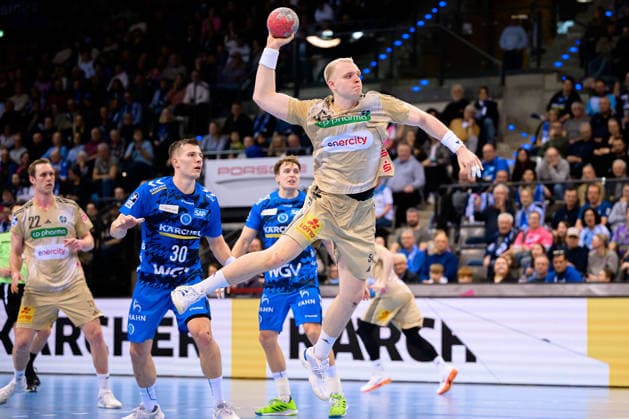 Stuttgart HBL 25 26 TVB Stuttgart TSV Hannover Burgdorf Justus Fischer Hannover Stuttgart Porsche Arena Baden Württemberg Germany
