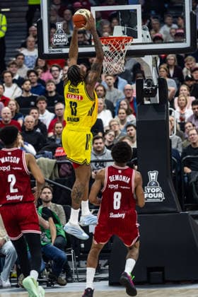 GER, BMW Top Four, Basketball BBL Pokal, Final, BMA365 Bamberg Baskets ALBA Berlin 22 02 2026, SAP Garden, Munich, GER, BMW Top Four, Basketball BBL Pokal, Final, BMA365 Bamberg Baskets ALBA Berlin J wan Roberts ALBA Berlin 13 Photo Alexander Trienitz Munich SAP Garden Bayern Germany