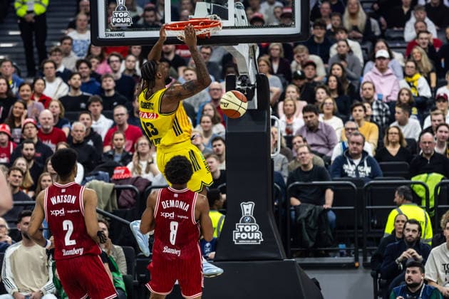 GER, BMW Top Four, Basketball BBL Pokal, Final, BMA365 Bamberg Baskets ALBA Berlin 22 02 2026, SAP Garden, Munich, GER, BMW Top Four, Basketball BBL Pokal, Final, BMA365 Bamberg Baskets ALBA Berlin J wan Roberts ALBA Berlin 13 Photo Alexander Trienitz Munich SAP Garden Bayern Germany