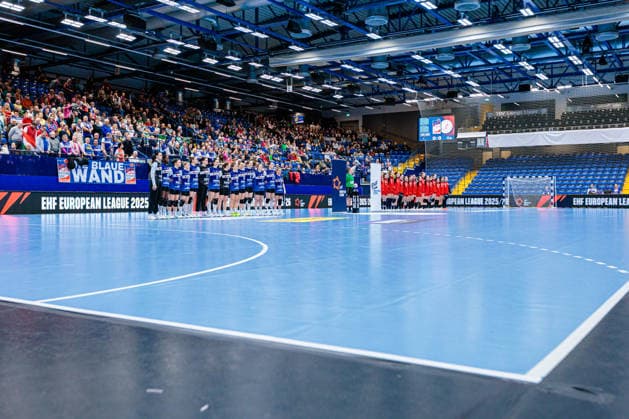 Welcome presentation of the teams in the Phoenix Contact Arena GER, HSG Blomberg Lippe GER vs MOL Esztergom HUN , Handball, EHF European League Women, Group Phase, 22 02 2026 GER, HSG Blomberg Lippe GER vs MOL Esztergom HUN , Handball, EHF European League Women, Group Phase, 22 02 2026 Lemgo Copyright: xEibner-Pressefoto JanxRollingerx EP_JSK
