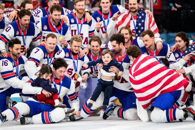 260222 Players of USA celebrate after the men s Ice hockey, Eishockey final between Canada and USA during day 16 of the 2026 Winter Olympics on February 22, 2026 in Milan. Photo: Joel Marklund BILDBYRAN kod JM JM0802 bbeng ishockey ice hockey Olympic Games, Olympische Spiele, Olympia, OS olympics winter olympics os ol olympiska spel vinter-os olympiske leker milano cortina 2026 milan cortina 2026 milano cortina 2026 olympic games milano cortina 2026 winter olympic games milano cortina-os milano cortina-ol vinter-ol final usa united states canada kanada jubel *** 260222 Players of USA celebrate after the men s ice hockey final between Canada and USA during day 16 of the 2026 Winter Olympics on February 22, 2026 in Milan Photo Joel Marklund BILDBYRAN kod JM JM0802 bbeng ishockey ice hockey olympic games olympics winter olympics os ol olympiska spel vinter os olympiske leker milano cortina 2026 milan cortina 2026 milano cortina 2026 olympic games milano cortina 2026 winter olympic games milano cortina os milano cortina ol vinter ol final usa united states canada kanada jubel  Copyright: JOELxMARKLUND BB260222JM114