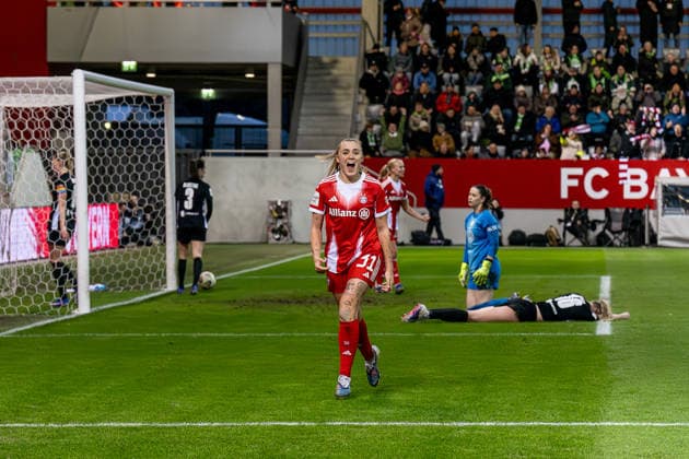 Georgia Stanway FC Bayern Muenchen Frauen, 31 celebrates her goal for 3 1 GER, FC Bayern Muenchen Frauen vs VfL Wolfsburg, Fußball, Google Pixel Frauen Bundesliga, 19 Spieltag, Saison 2025 2026, 22 02 2026 DFL DFB REGULATIONS PROHIBIT ANY USE OF PHOTOGRAPHS as IMAGE SEQUENCES and or QUASI VIDEO GER, FC Bayern Muenchen Frauen vs VfL Wolfsburg, Football, Google Pixel Frauen Bundesliga, 19 Spieltag, Saison 2025 2026, 22 02 2026 Muenchen Copyright: xEibner-Pressefoto HeikexFeinerx EP_HFR