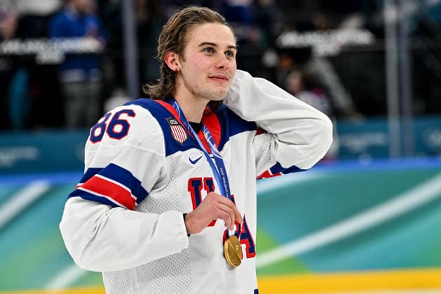 MILAN, ITALY - FEBRUARY 22: Jack Hughes of United States celebrates the victory during the Ice hockey, Eishockey Men™s Gold Medal Game match between Canada and USA on day sixteen of the Milano Cortina 2026 Winter Olympic Games, Olympische Spiele, Olympia, OS at Milano Santagiulia Ice Hockey Arena on February 22, 2026 in Milan, Italy. Milan Milano Santagiulia Ice Hockey Arena Italy *** MILAN, ITALY FEBRUARY 22 Jack Hughes of United States celebrates the victory during the Ice Hockey Men™s Gold Medal Game match between Canada and USA on day sixteen of the Milano Cortina 2026 Winter Olympic games at Milano Santagiulia Ice Hockey Arena on February 22, 2026 in Milan, Italy Milan Milano Santagiulia Ice Hockey Arena Italy Copyright: xJustPictures.ch AndreaxBrancax jp-en-EuSpIm-AB-AAB_341522022026