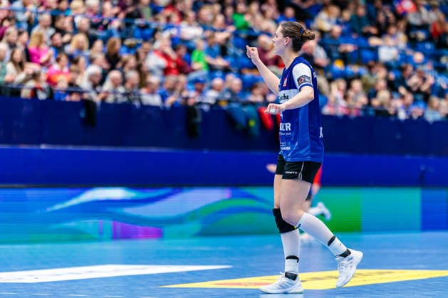 Andrea Jacobsen HSG Blomberg Lippe, 04 cheers GER, HSG Blomberg Lippe GER vs MOL Esztergom HUN , Handball, EHF European League Women, Group Phase, 22 02 2026 GER, HSG Blomberg Lippe GER vs MOL Esztergom HUN , Handball, EHF European League Women, Group Phase, 22 02 2026 Lemgo Copyright: xEibner-Pressefoto JanxRollingerx EP_JSK