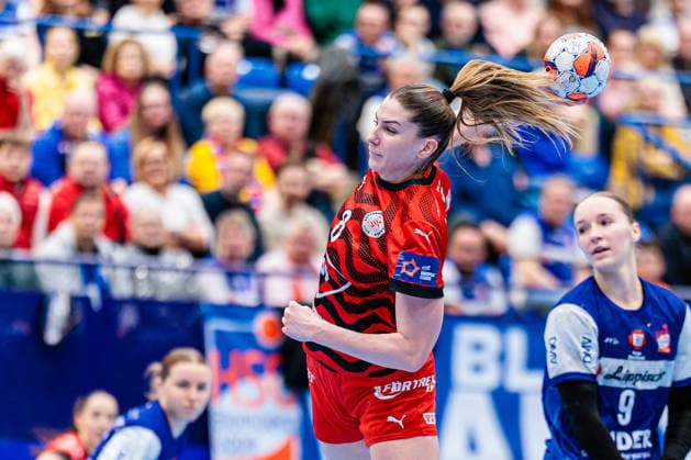 Fanni Horvath MOL Esztergom, 08 in goal throw GER, HSG Blomberg Lippe GER vs MOL Esztergom HUN , Handball, EHF European League Women, Group Phase, 22 02 2026 GER, HSG Blomberg Lippe GER vs MOL Esztergom HUN , Handball, EHF European League Women, Group Phase, 22 02 2026 Lemgo Copyright: xEibner-Pressefoto JanxRollingerx EP_JSK